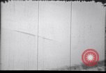 Immagine di La folla reagiscono al Presidente l'assassinio di Kennedy Dallas Texas USA, 1963, secondo 54 filmato di repertorio 65675033708