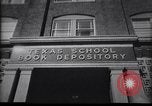 Immagine di Texas School Book Depository Dallas Texas USA, 1963, secondo 58 filmato di repertorio 65675033711