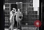 Immagine di Clyde Barrow Dallas Texas USA, 1934, secondo 53 filmato di repertorio 65675033721