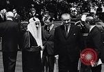 Image Roi Fayçal d'Arabie saoudite Washington DC USA, 1966, de la seconde 54 séquences d'archives historiques vidéo 65675033727