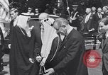 Image Roi Fayçal d'Arabie saoudite Washington DC USA, 1966, de la seconde 61 séquences d'archives historiques vidéo 65675033727