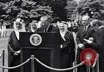 Immagine di King Faisal di Arabia Saudita Washington DC USA, 1966, secondo 14 filmato di repertorio 65675033728