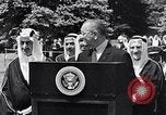 Immagine di King Faisal di Arabia Saudita Washington DC USA, 1966, secondo 32 filmato di repertorio 65675033728
