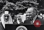 Immagine di King Faisal di Arabia Saudita Washington DC USA, 1966, secondo 44 filmato di repertorio 65675033728