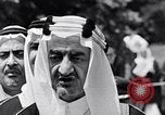 Immagine di King Faisal di Arabia Saudita Washington DC USA, 1966, secondo 29 filmato di repertorio 65675033729