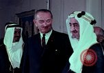 Standbild König Faisal von Saudi-Arabien Washington DC USA, 1966, aus Sekunde 57 historischem Filmmaterial Videoclip 65675033743