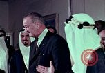 Standbild König Faisal von Saudi-Arabien Washington DC USA, 1966, aus Sekunde 61 historischem Filmmaterial Videoclip 65675033743
