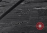 Image fournitures parachute Bleialf Allemagne, 1945, de la seconde 9 séquences d'archives historiques vidéo 65675033758