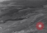 Image fournitures parachute Bleialf Allemagne, 1945, de la seconde 51 séquences d'archives historiques vidéo 65675033758