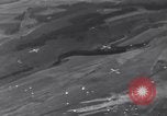 Image fournitures parachute Bleialf Allemagne, 1945, de la seconde 54 séquences d'archives historiques vidéo 65675033758