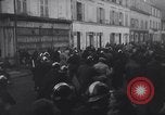 Image Les gens montrant l'anxiété et la tension United States USA, 1955, de la seconde 30 séquences d'archives historiques vidéo 65675033777