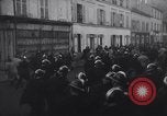 Image Les gens montrant l'anxiété et la tension United States USA, 1955, de la seconde 32 séquences d'archives historiques vidéo 65675033777