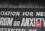 Image Les gens montrant l'anxiété et la tension United States USA, 1955, de la seconde 58 séquences d'archives historiques vidéo 65675033777