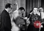 Standbild Polio Impfung United States USA, 1955, aus Sekunde 11 historischem Filmmaterial Videoclip 65675033788