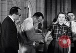Standbild Polio Impfung United States USA, 1955, aus Sekunde 13 historischem Filmmaterial Videoclip 65675033788