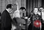 Standbild Polio Impfung United States USA, 1955, aus Sekunde 15 historischem Filmmaterial Videoclip 65675033788