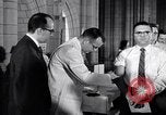 Standbild Polio Impfung United States USA, 1955, aus Sekunde 28 historischem Filmmaterial Videoclip 65675033788