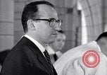 Standbild Polio Impfung United States USA, 1955, aus Sekunde 35 historischem Filmmaterial Videoclip 65675033788