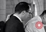 Standbild Polio Impfung United States USA, 1955, aus Sekunde 48 historischem Filmmaterial Videoclip 65675033788