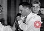Standbild Polio Impfung United States USA, 1955, aus Sekunde 53 historischem Filmmaterial Videoclip 65675033788