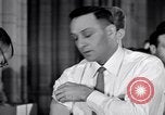 Standbild Polio Impfung United States USA, 1955, aus Sekunde 60 historischem Filmmaterial Videoclip 65675033788