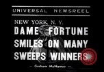 Standbild Lotto-hauptgewinne New York City USA, 1938, aus Sekunde 4 historischem Filmmaterial Videoclip 65675033794