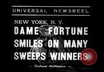 Standbild Lotto-hauptgewinne New York City USA, 1938, aus Sekunde 6 historischem Filmmaterial Videoclip 65675033794