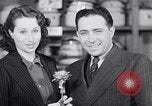 Standbild Lotto-hauptgewinne New York City USA, 1938, aus Sekunde 52 historischem Filmmaterial Videoclip 65675033794