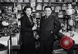 Standbild Lotto-hauptgewinne New York City USA, 1938, aus Sekunde 59 historischem Filmmaterial Videoclip 65675033794