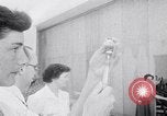 Image la vaccination contre la poliomyélite California United States USA, 1955, de la seconde 27 séquences d'archives historiques vidéo 65675033806
