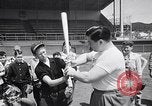 Immagine di Don Cockell boxer San Rafael California USA, 1955, secondo 43 filmato di repertorio 65675033811