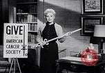 Immagine di American Cancer Society United States USA, 1955, secondo 9 filmato di repertorio 65675033813