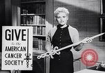 Immagine di American Cancer Society United States USA, 1955, secondo 22 filmato di repertorio 65675033813