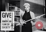 Immagine di American Cancer Society United States USA, 1955, secondo 25 filmato di repertorio 65675033813