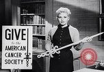 Immagine di American Cancer Society United States USA, 1955, secondo 29 filmato di repertorio 65675033813