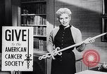 Immagine di American Cancer Society United States USA, 1955, secondo 33 filmato di repertorio 65675033813