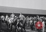 Immagine di Corsa di cavalli Jamaica New York USA, 1955, secondo 10 filmato di repertorio 65675033819