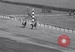 Immagine di Corsa di cavalli Jamaica New York USA, 1955, secondo 62 filmato di repertorio 65675033819