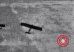 Standbild shadow Bombardierung Texas United States USA, 1925, aus Sekunde 30 historischem Filmmaterial Videoclip 65675033827