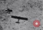 Standbild shadow Bombardierung Texas United States USA, 1925, aus Sekunde 37 historischem Filmmaterial Videoclip 65675033827