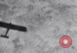 Standbild shadow Bombardierung Texas United States USA, 1925, aus Sekunde 44 historischem Filmmaterial Videoclip 65675033827