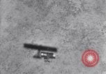 Standbild shadow Bombardierung Texas United States USA, 1925, aus Sekunde 55 historischem Filmmaterial Videoclip 65675033827