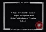 Standbild DH-4 De Havilland aircraft Texas USA, 1925, aus Sekunde 7 historischem Filmmaterial Videoclip 65675033828