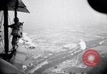 Standbild Fallschirm springen Baltimore Maryland USA, 1925, aus Sekunde 59 historischem Filmmaterial Videoclip 65675033831
