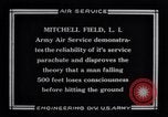 Immagine di Stati Uniti Esercito il sergente Paracaduti a Mitchel Field Garden City New York United States USA, 1925, secondo 14 filmato di repertorio 65675033832