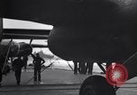 Immagine di Doolittle Raid equipaggi sulla USS Hornet Giappone, 1942, secondo 40 filmato di repertorio 65675033835
