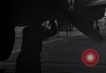 Immagine di Doolittle Raid equipaggi sulla USS Hornet Giappone, 1942, secondo 44 filmato di repertorio 65675033835