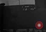 Immagine di Doolittle Raid equipaggi sulla USS Hornet Giappone, 1942, secondo 56 filmato di repertorio 65675033835