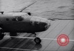 Image Tokyo Raid par Doolittle Océan Pacifique, 1942, de la seconde 26 séquences d'archives historiques vidéo 65675033844