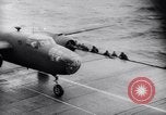 Image Tokyo Raid par Doolittle Océan Pacifique, 1942, de la seconde 42 séquences d'archives historiques vidéo 65675033844